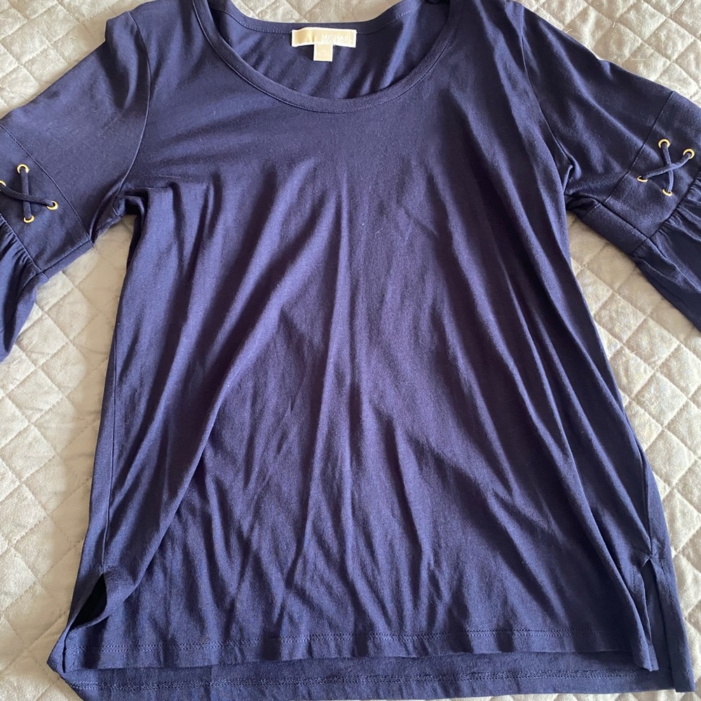 Gold detail half sleeve top